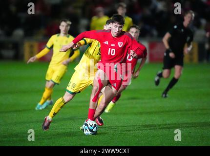 Rubin Colwill du pays de Galles en action lors du match de l'UEFA Euro U21 Championship Group I à Rodney Parade, Newport. Date de la photo : vendredi 22 mars 2024. Banque D'Images