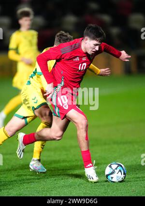 Rubin Colwill du pays de Galles en action lors du match de l'UEFA Euro U21 Championship Group I à Rodney Parade, Newport. Date de la photo : vendredi 22 mars 2024. Banque D'Images