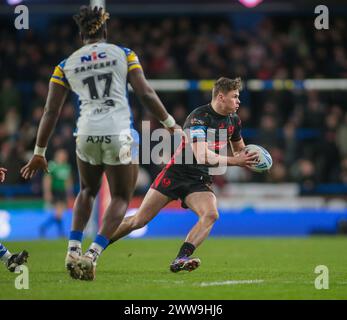 Leeds, Royaume-Uni. 22 mars 2024. *** Jack Welsby fait la course pendant le match de Super League entre Leeds Rhinos et St Helens au Headingley Stadium, Leeds, Royaume-Uni le 22 mars 2024. Photo de Simon Hall. Utilisation éditoriale uniquement, licence requise pour une utilisation commerciale. Aucune utilisation dans les Paris, les jeux ou les publications d'un club/ligue/joueur. Crédit : UK Sports pics Ltd/Alamy Live News Banque D'Images