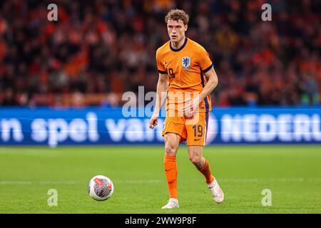 Amsterdam, pays-Bas. 22 mars 2024. AMSTERDAM, PAYS-BAS - 22 MARS : Mats Wieffer, des pays-Bas, regarde pendant le match amical international entre les pays-Bas et l'Écosse à Johan Cruijff Arena le 22 mars 2024 à Amsterdam, pays-Bas. (Photo de Peter Lous/Orange Pictures) crédit : Orange pics BV/Alamy Live News Banque D'Images