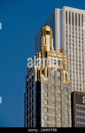 Construit en tant que Carbide and Carbon Building en 1929, 38 étages dans le style Art déco - un monument de Chicago, abrite maintenant le Jane Hotel Banque D'Images