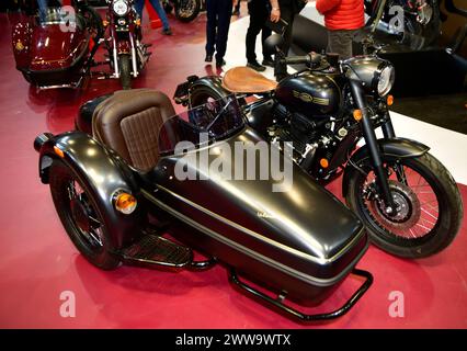 JAWA 300 perak sidecar Istanbul Turkiye 03 21 2024 motobike 2024 Banque D'Images