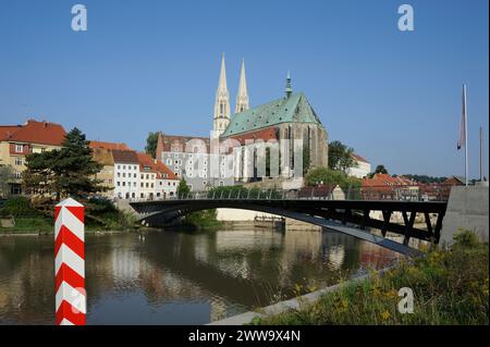 Görlitz, Sachsen, Deutschalnd - Blick von Polen über die Neisse auf die Pfarrkirche présente Peter und Paul Banque D'Images