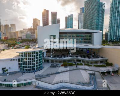 Miami, FL, États-Unis - 15 mars 2024 : photo aérienne Kaseya Center Downtown Miami Banque D'Images