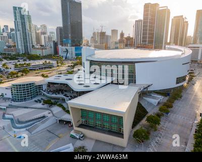 Miami, FL, États-Unis - 15 mars 2024 : photo aérienne Kaseya Center Downtown Miami Banque D'Images