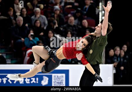 Montréal, Canada. 22 mars 2024. Laurence Fournier Beaudry (G)/Nikolaj Soerensen du Canada concourent en danse rythmique sur glace des Championnats du monde de patinage artistique de l’Union internationale de patinage artistique (ISU) au Centre Bell de Montréal, Canada, le 22 mars 2024. Crédit : Andrew Soong/Xinhua/Alamy Live News Banque D'Images