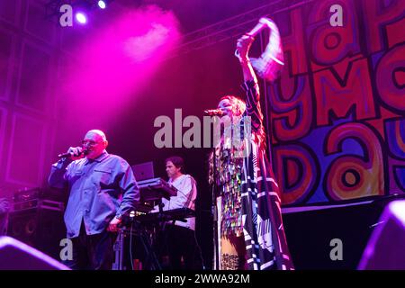 Newcastle, Royaume-Uni - 22 mars 2024. Les Happy Mondays se produisent à l'O2 City Hall, Newcastle. Crédit photo : Jill O'Donnell / Alamy Live News Banque D'Images