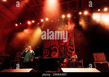 Newcastle, Royaume-Uni - 22 mars 2024. Les Happy Mondays se produisent à l'O2 City Hall, Newcastle. Crédit photo : Jill O'Donnell / Alamy Live News Banque D'Images