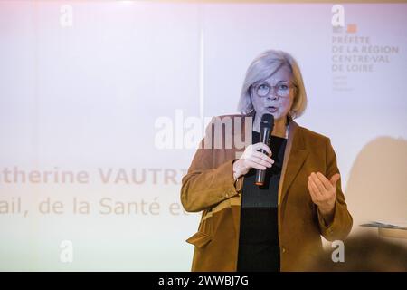 Chambray les Tours, France. 23 mars 2024. Catherine Vautrin, ministre française du travail, de la santé et des solidarités, intervient lors de la présentation du pacte d’investissement des compétences, lors de sa visite à la société Delpharm Pharmaceutical à Chambray-les-Tours, Indre-et-Loire, France, le 23 mars 2024. Photo de Pascal Avenet/ABACAPRESS.COM crédit : Abaca Press/Alamy Live News Banque D'Images