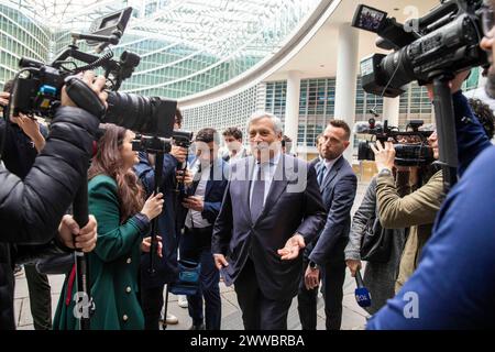 Milan, Italie. 23 mars 2024. Il Ministro degli esteri Antonio Tajani alla conferenza stampa di Forza Italia per le Europee - Cronaca - Milano - Italia - Sabato 23 Marzo 2024 (Foto Marco Cremonesi/LaPresse) le ministre des Affaires étrangères Antonio Tajani à la conférence de presse de Forza Italia pour les élections européennes - Actualités - Milan - Italie - samedi 23 mars 2024 (photo Marco Cremonesi/LaPresse) crédit : LaPresse/Alamy Live News Banque D'Images