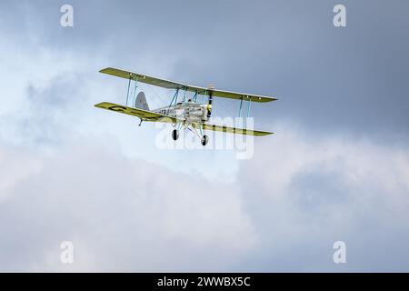 1936 Blackburn B2, aéroporté lors du spectacle aérien Race Day organisé à Shuttleworth le 1er octobre 2023. Banque D'Images