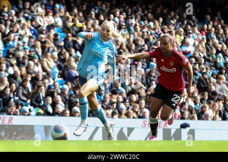 Manchester, Royaume-Uni. 23 mars 2024. Etihad Stadium, Manchester, Angleterre, 23 mars 2024 : Alex Greenwood (5 Manchester City) contrôle le ballon lors du match de Super League Barclays FA Womens entre Manchester City et Manchester United au stade Etihad à Manchester, Angleterre, le 23 mars 2024. (Sean Chandler/SPP) crédit : photo de presse sportive SPP. /Alamy Live News Banque D'Images