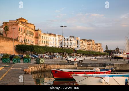 Italie, Sicile, Ortigia, Syracuse, port d'accueil Banque D'Images