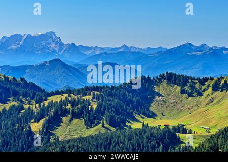 Allemagne, Bavière, vue de Hirschberg vers Zugspitze Banque D'Images