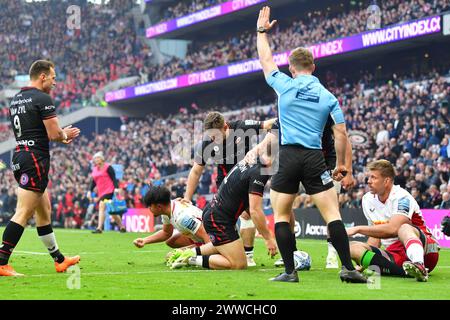 Londres, Royaume-Uni. 23 mars 2024. *** Lors du match de rugby Gallagher Premiership entre Saracens et Harlequins au Tottenham Hotspur Stadium, Londres, Angleterre, le 23 mars 2024. Photo de Phil Hutchinson. Utilisation éditoriale uniquement, licence requise pour une utilisation commerciale. Aucune utilisation dans les Paris, les jeux ou les publications d'un club/ligue/joueur. Crédit : UK Sports pics Ltd/Alamy Live News Banque D'Images