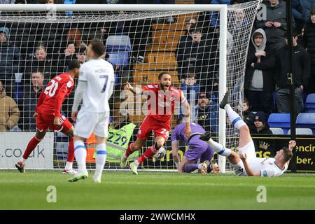 Birkenhead, Royaume-Uni. 23 mars 2024. Jay Williams de Crawley Town célèbre après avoir marqué le 2e but de son équipe. EFL Skybet Football League Two match, Tranmere Rovers v Crawley Town à Prenton Park, Birkenhead, Wirral le samedi 23 mars 2024. Cette image ne peut être utilisée qu'à des fins éditoriales. Usage éditorial exclusif, .pic par Chris Stading/ crédit : Andrew Orchard sports Photography/Alamy Live News Banque D'Images