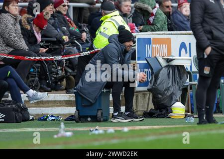 Northampton le samedi 23 mars 2024. L'entraîneur du comté de Derby, Paul Warne, lors de la seconde moitié du match de Sky Bet League 1 entre Northampton Town et Derby County au PTS Academy Stadium, Northampton, le samedi 23 mars 2024. (Photo : John Cripps | mi News) crédit : MI News & Sport /Alamy Live News Banque D'Images