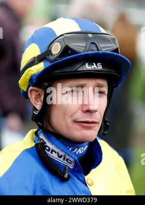 Jockey Kieran O'Neill à l'hippodrome de Doncaster. Date de la photo : samedi 23 mars 2024. Banque D'Images