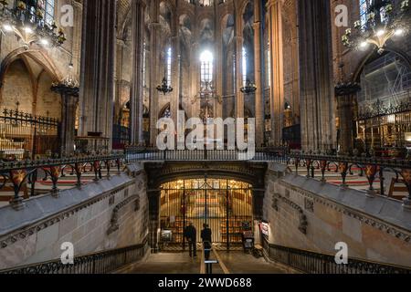 Krypta der hl. Eulalia unter dem Hochchor, Kathedrale, Catedral de la Santa Creu i Santa Eulalia, Barcelona, Katalonien, Spanien *** Crypt of Eulalia sous la haute chorale, Cathédrale, Catedral de la Santa Creu i Santa Eulalia, Barcelone, Catalogne, Espagne Banque D'Images