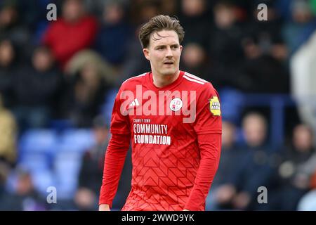 Birkenhead, Royaume-Uni. 23 mars 2024. Will Wright de Crawley Town regarde. EFL Skybet Football League Two match, Tranmere Rovers v Crawley Town à Prenton Park, Birkenhead, Wirral le samedi 23 mars 2024. Cette image ne peut être utilisée qu'à des fins éditoriales. Usage éditorial exclusif, .pic par Chris Stading/ crédit : Andrew Orchard sports Photography/Alamy Live News Banque D'Images