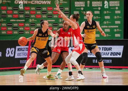 Almere, pays-Bas. 23 mars 2024. ALMERE, PAYS-BAS - 23 MARS : Karin Kuijt de Grasshoppers lors de la finale de la Coupe TOTO Basketball entre les Sportiff Grasshoppers et les Topkip Lions à Topsportcentrum le 23 mars 2024 à Almere, pays-Bas. (Photo par Andre Weening/Orange Pictures) crédit : Orange pics BV/Alamy Live News Banque D'Images