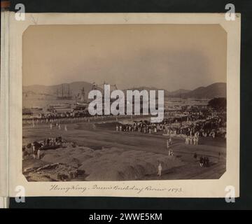 Description : Hong Kong - revue de l'anniversaire de la Reine 1893. Lieu : Hong Kong, Hong Kong date : 1893 hongkong, asie, asiathrough alens Banque D'Images