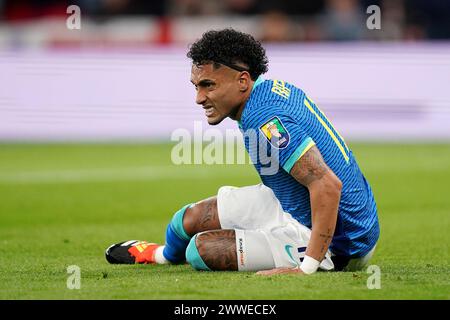 La brésilienne Raphinha réagit lors du match amical international au stade de Wembley, à Londres. Date de la photo : samedi 23 mars 2024. Banque D'Images