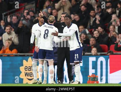 Londres, Royaume-Uni. 23 mars 2024. Kobbie Mainoo, d'Angleterre, fait ses débuts à l'adolescence dans l'équipe nationale lors du match amical international au stade de Wembley, à Londres. Le crédit photo devrait se lire comme suit : David Klein/Sportimage crédit : Sportimage Ltd/Alamy Live News Banque D'Images