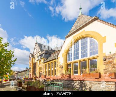 Ancienne gare ferroviaire cues Bernkastel-Kues Mosel Rheinland-Pfalz, Rhénanie-Palat Allemagne Banque D'Images