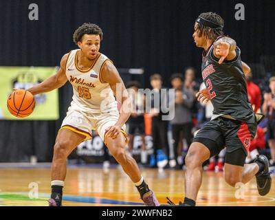 23 mars 2024 : L'attaquant de Bethune-Cookman Reggie Ward Jr. (15 ans) lors de la 2e mi-temps du RO College Basketball Invitational entre Arkansas State Red Wolves et Bethune Cookman Wildcats. Arkansas State bat Bethune Cookman 86-85 à Ocean Center à Daytona Beach, FL. Romeo T Guzman/Cal Sport Media Banque D'Images