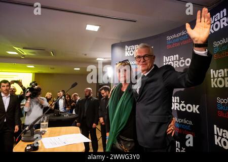 Bratislava, Slovaquie. 24 mars 2024. Candidat à la présidence Ivan Korcok et son épouse Sona Korcokova après le premier tour des élections présidentielles à Bratislava, Slovaquie, le 24 mars 2024. Crédit : Ondrej Deml/CTK photo/Alamy Live News Banque D'Images