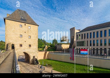 Luxembourg ville (Luxembourg, Lëtzebuerg) : porte de ville 1. Trierer Tor (Jakobsturm, Dünseler Tor), Rham plateau in , Luxembourg, Luxembourg Banque D'Images