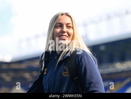 Emily Ramsey d'Everton Women arrive avant le match, lors du match de Super League féminine Everton Women vs Liverpool Women au Goodison Park, Liverpool, Royaume-Uni, 24 mars 2024 (photo de Cody Froggatt/News images) Banque D'Images