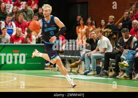 Almere, pays-Bas. 24 mars 2024. ALMERE, PAYS-BAS - 24 MARS : Jack Pagenkopf de Landstede Hammers lors de la finale de la Coupe TOTO Basketball entre Heroes Den Bosch et Landstede Hammers au Topsportcentrum le 24 mars 2024 à Almere, pays-Bas. (Photo par Andre Weening/Orange Pictures) crédit : Orange pics BV/Alamy Live News Banque D'Images