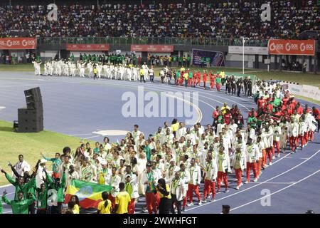 Accra, Ghana. 23 mars 2024. Défilent les athlètes lors de la cérémonie de clôture des 13èmes Jeux africains à Accra, Ghana, le 23 mars 2024. POUR ALLER AVEC les 'rideaux tirés sur les 13e Jeux africains alors que l'Egypte domine' crédit : Xu Zheng/Xinhua/Alamy Live News Banque D'Images