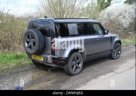 Land Rover Defender 110 3,0 D300 MHEV X-Dynamic HSE Auto 4WD Euro 6. Banque D'Images