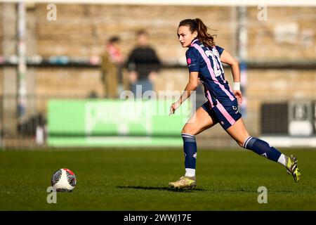 Londres, Royaume-Uni. 24 mars 2024. Londres, Angleterre, 24 mars 2024 : Lily Price (21 Dulwich Hamlet) en action lors du match de premier League des femmes de la région de Londres et du Sud-est entre Dulwich Hamlet et Sutton United à Champion Hill à Londres, en Angleterre. (Liam Asman/SPP) crédit : SPP Sport Press photo. /Alamy Live News Banque D'Images