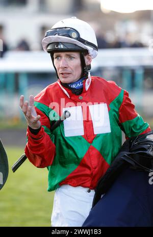 Jockey Kieran O'Neill à l'hippodrome de Doncaster. Date de la photo : dimanche 24 mars 2024. Banque D'Images