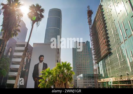 Los Angeles, CA - 27 juillet 2017 : bâtiments de Los Angeles par une journée ensoleillée. Banque D'Images