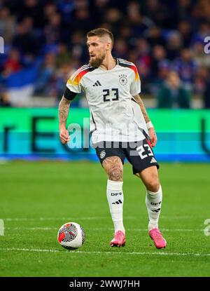 Robert Andrich, DFB 23 dans le match amical FRANCE - ALLEMAGNE 0-2 FRANKREICH - DEUTSCHLAND 0-2 en préparation pour les Championnats d'Europe 2024 le 23 mars 2024 à Lyon, France. © Peter Schatz / Alamy Live News Banque D'Images