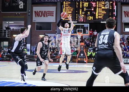 Tortona, Italie. 24 mars 2024. #4 Mannion Niccolo (Openjobmetis Varese) pendant Bertram Derthona Tortona vs Openjobmetis Varese, match italien de basket Serie A à Tortona, Italie, 24 mars 2024 crédit : Agence photo indépendante/Alamy Live News Banque D'Images