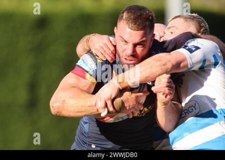 Halifax, Royaume-Uni. 24 mars 2024. Le stade Shay, Halifax, West Yorkshire, 24 mars 2024. Betfred Challenge Cup Halifax Panthers vs Catalan Dragons Mike McMeeken de Catalans Dragons crédit : Touchlinepics/Alamy Live News Banque D'Images