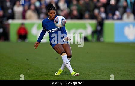 Dagenham, Royaume-Uni. 24 mars 2024. Super League pour femme. West Ham V Chelsea. Chigwell construction Stadium. Dagenham. Ashley Lawrence (Chelsea) lors du match de Super League Womens de West Ham V Chelsea au Chigwell construction Stadium, Dagenham. Crédit : Sport in Pictures/Alamy Live News Banque D'Images