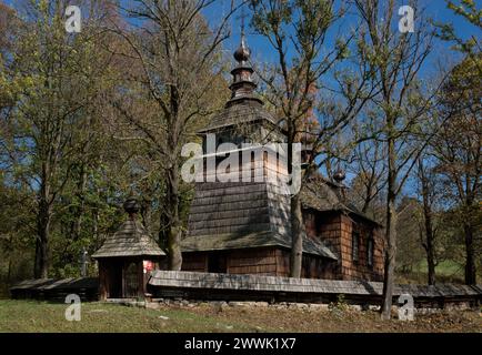Église grecque catholique des Saints Cosmas et Damian à Bartne, Pologne Banque D'Images