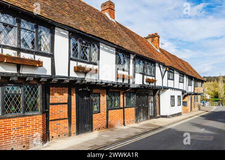 Maisons et bâtiments à colombages de la période historique, y compris 'Old Timbers' dans Friday Street à Henley-on-Thames, une ville du sud de l'Oxfordshire Banque D'Images