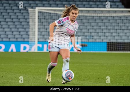 Birmingham, Royaume-Uni. 24 mars 2024. Birmingham, Angleterre, 24 mars 2024 : Victoria Pelova (21 Arsenal) sur le ballon lors du match de Super League Barclays FA Womens entre Aston Villa et Arsenal à Villa Park à Birmingham, Angleterre (Natalie Mincher/SPP) crédit : SPP Sport Press photo. /Alamy Live News Banque D'Images