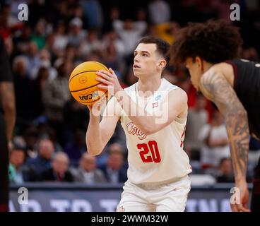 Memphis, Tennessee, États-Unis. 24 mars 2024. Le garde de Houston RYAN ELVIN (20 ans) tire un lancer franc lors du match de deuxième tour du tournoi de basket-ball masculin de la NCAA entre les Cougars de Houston et les Aggies du Texas A&M le 24 mars 2024. Houston a gagné, 100-95, en prolongation. (Crédit image : © Scott Coleman/ZUMA Press Wire) USAGE ÉDITORIAL SEULEMENT! Non destiné à UN USAGE commercial ! Banque D'Images