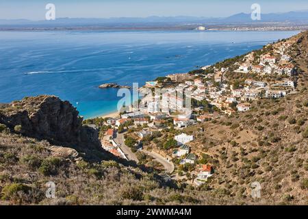 Plage d'Almadrava. Rosiers golfe. Côte méditerranéenne à Gérone, Catalogne. Espagne Banque D'Images