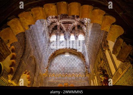 Intérieur de la mosquée richement décorée et décorée cathédrale de Córdoba (Córdoba, Andalousie, Espagne) ESP : intérieur de la Mezquita-Catedral, Córdoba Banque D'Images