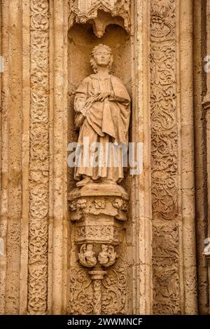 Détails ornementaux de la façade extérieure de la mosquée de Córdoba (Andalousie, Espagne) ESP : Detalles ornentales de la fachada, Mezquita de Córdoba Banque D'Images